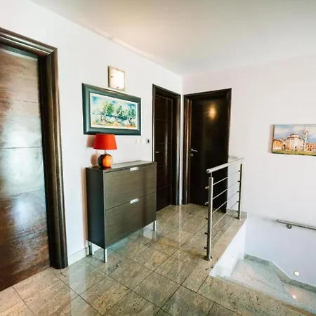 Apartman Marid - Three Bedroom *